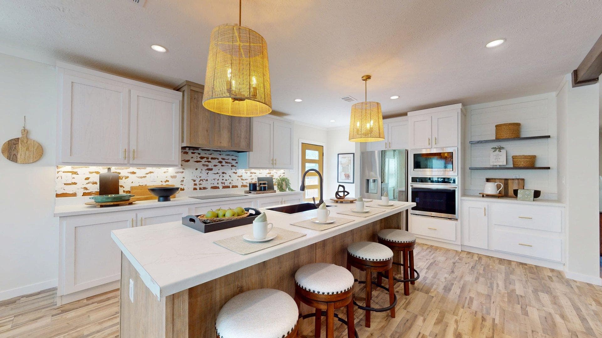 South fork (biloxi) kitchen home features