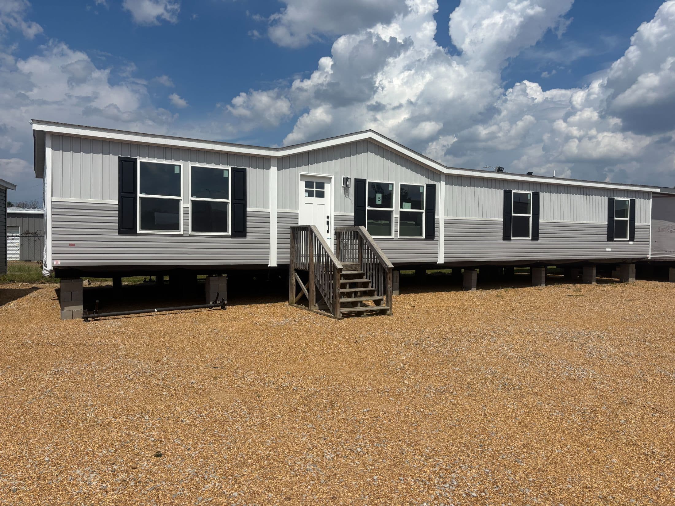 Crockett elevation and exterior home features