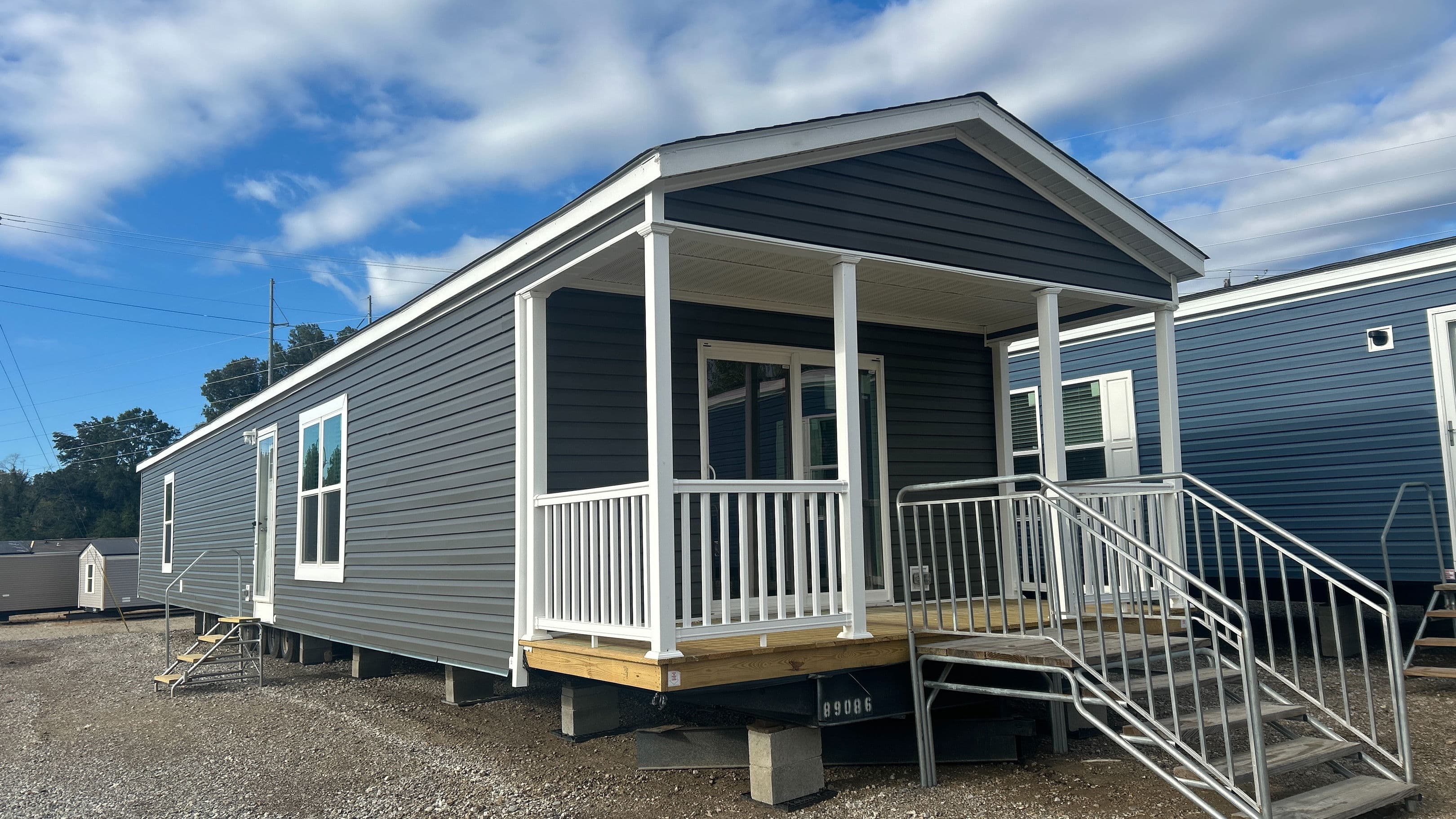 Lodge ii  hero home features