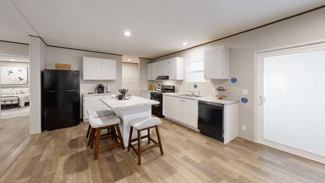 Sycamore (biloxi) kitchen home features