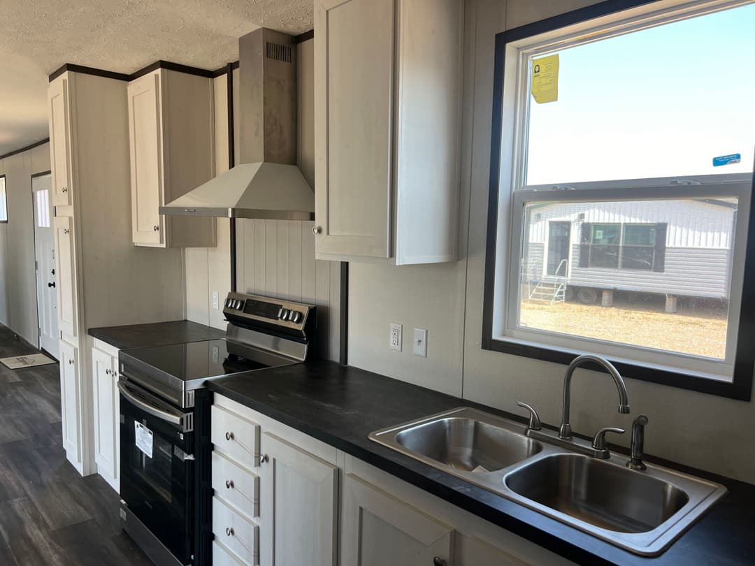 Desire kitchen home features