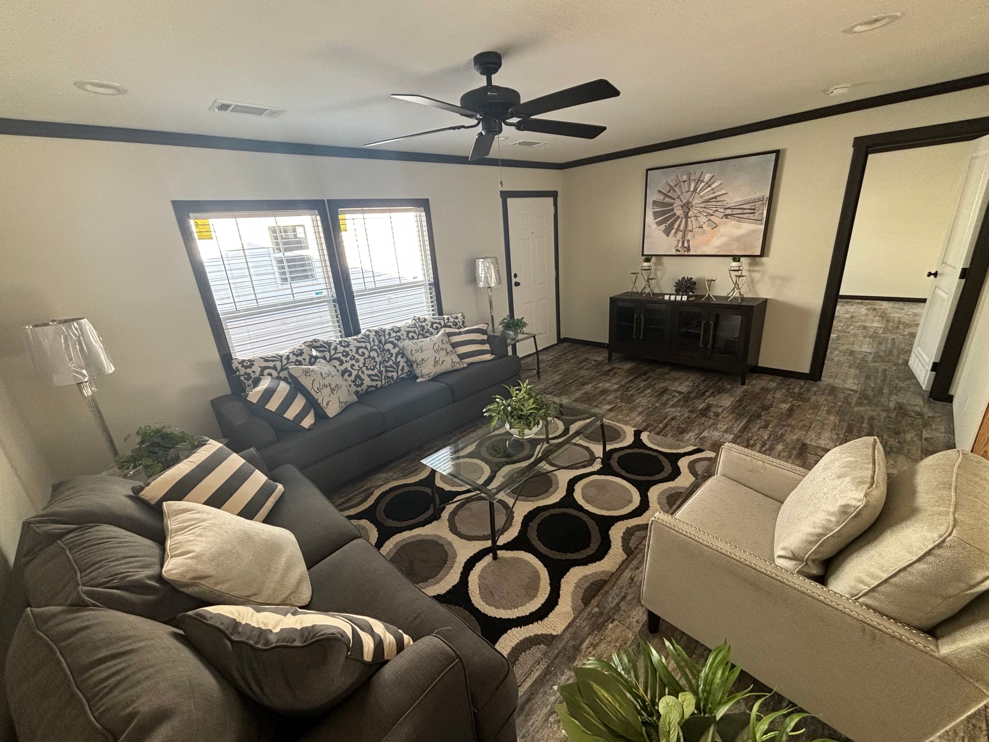 Boujee xl 2 interior home features