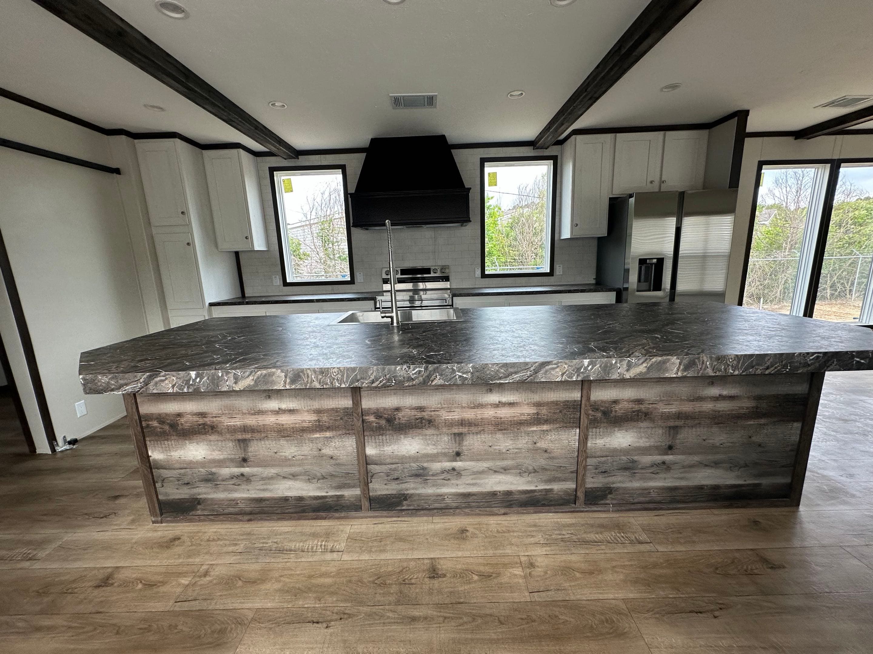 The seaside kitchen home features