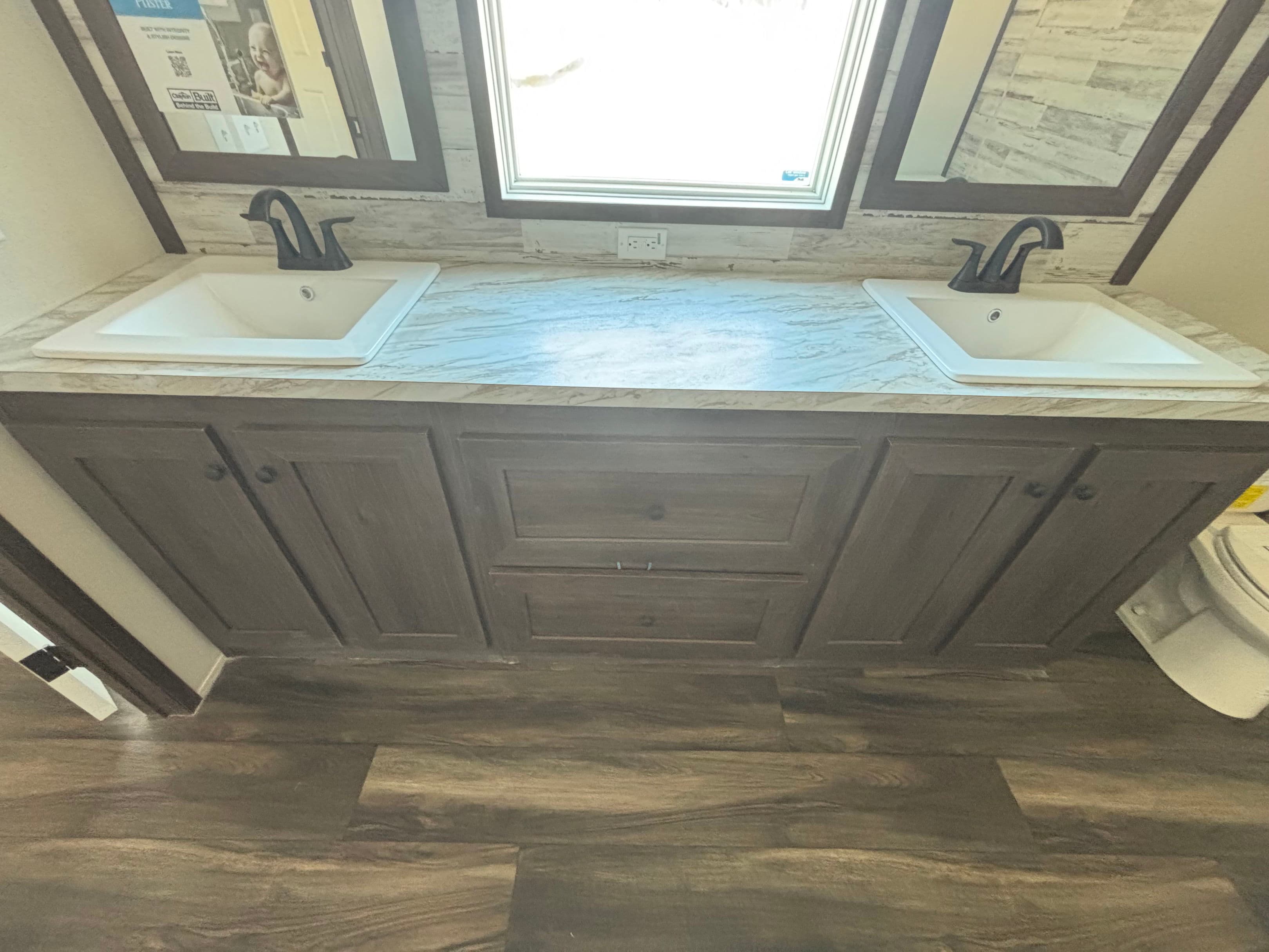 Southern farmhouse bathroom home features