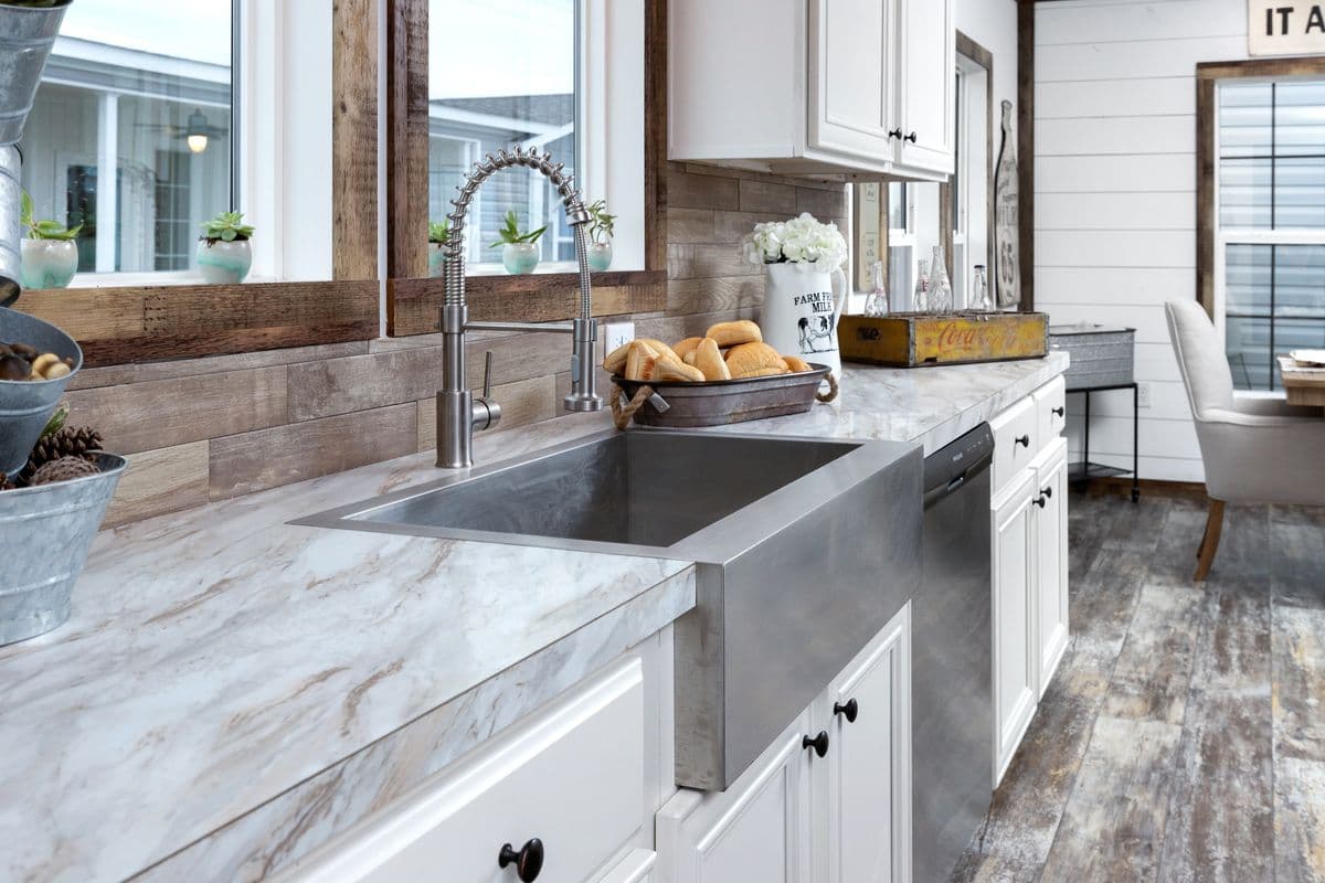 The liza jane kitchen home features