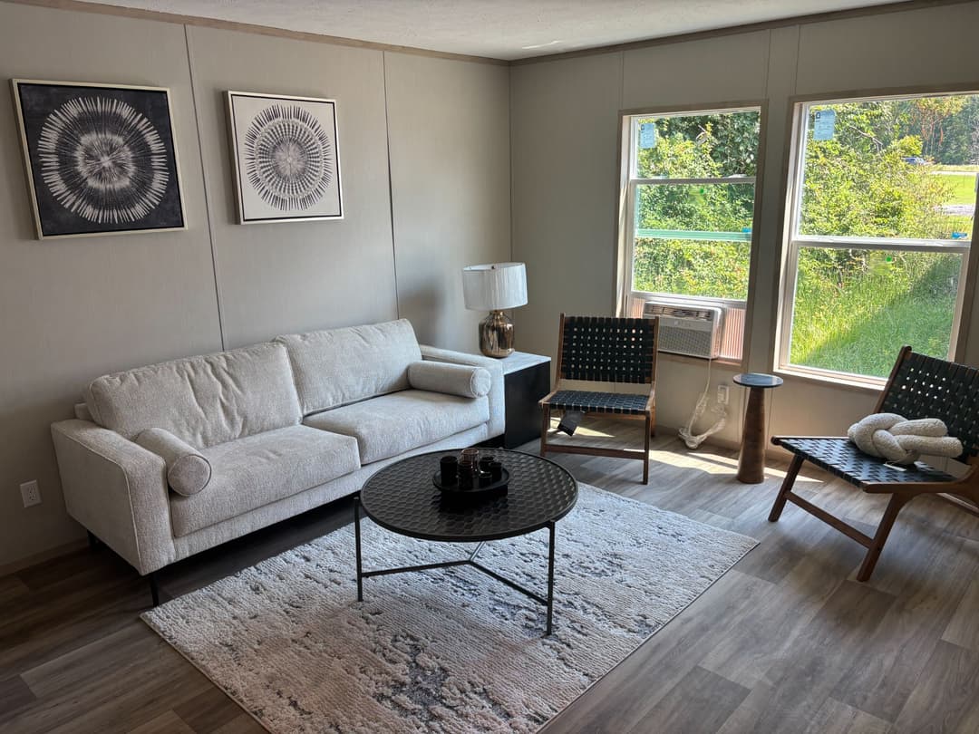 Crockett interior home features