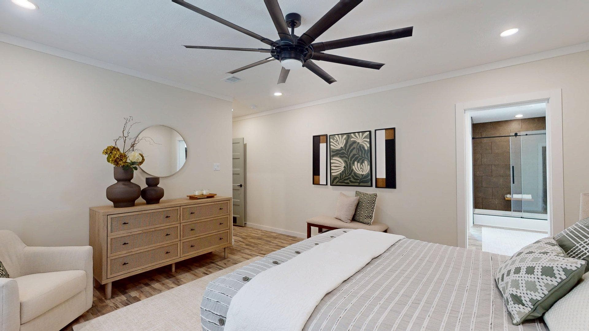 South fork (biloxi) bedroom home features