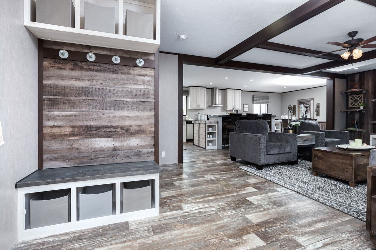 The shoreline interior home features