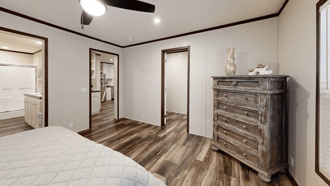 Ambition (biloxi) bedroom home features