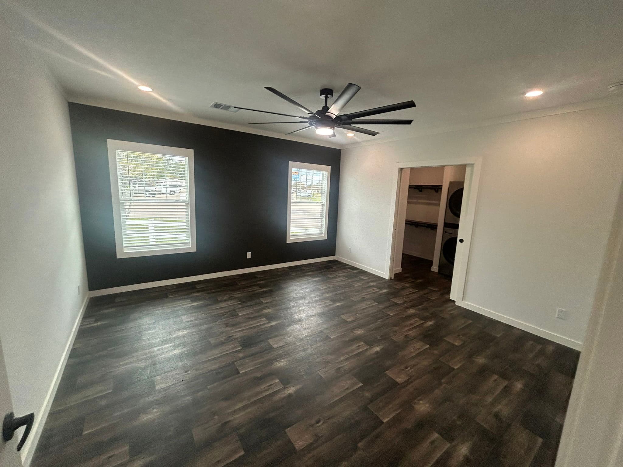 Twin creek bedroom home features