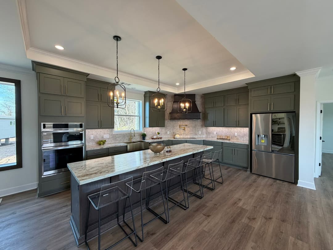 Ponderosa kitchen and hero home features