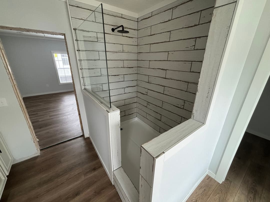 The magnolia bathroom home features