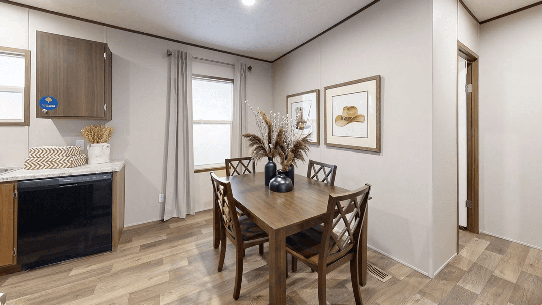 Maple kitchen home features