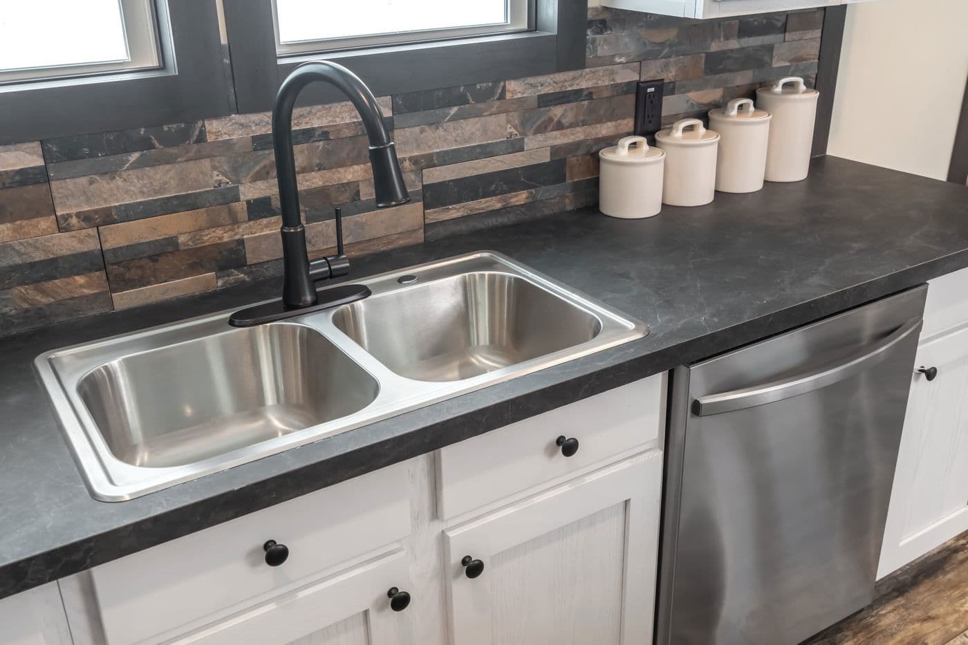 Baby boujee kitchen home features