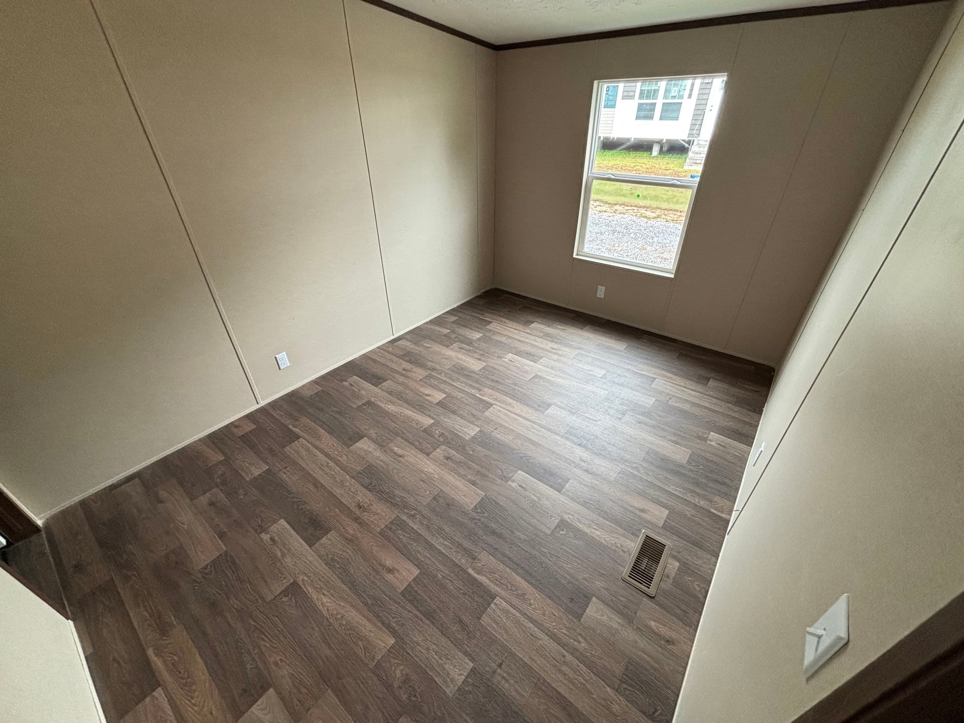 Satisfaction (wind zone 2) bedroom home features