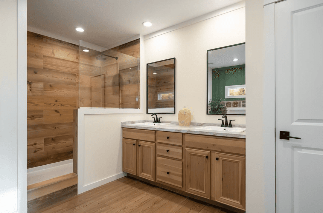 The rocking chair bathroom home features