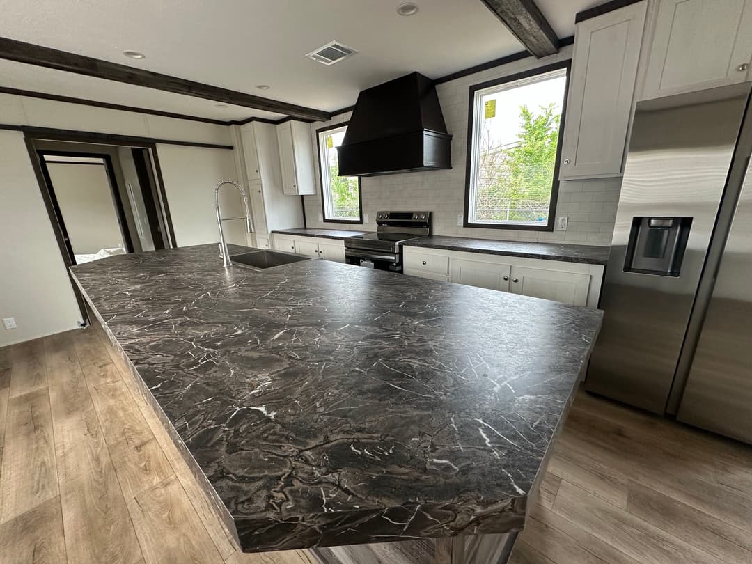 The seaside interior and kitchen home features