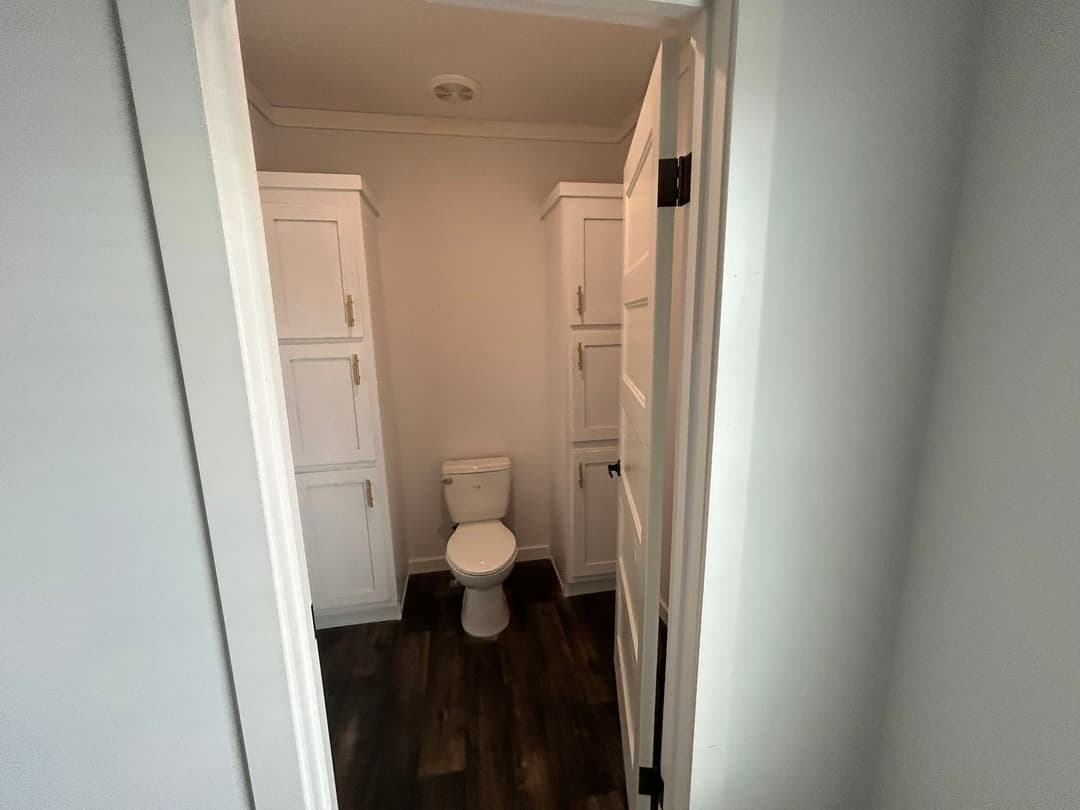 Twin creek bathroom home features