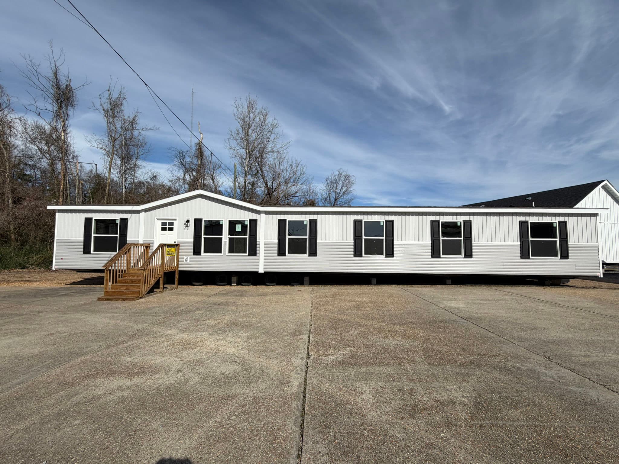 Summit elevation and exterior home features