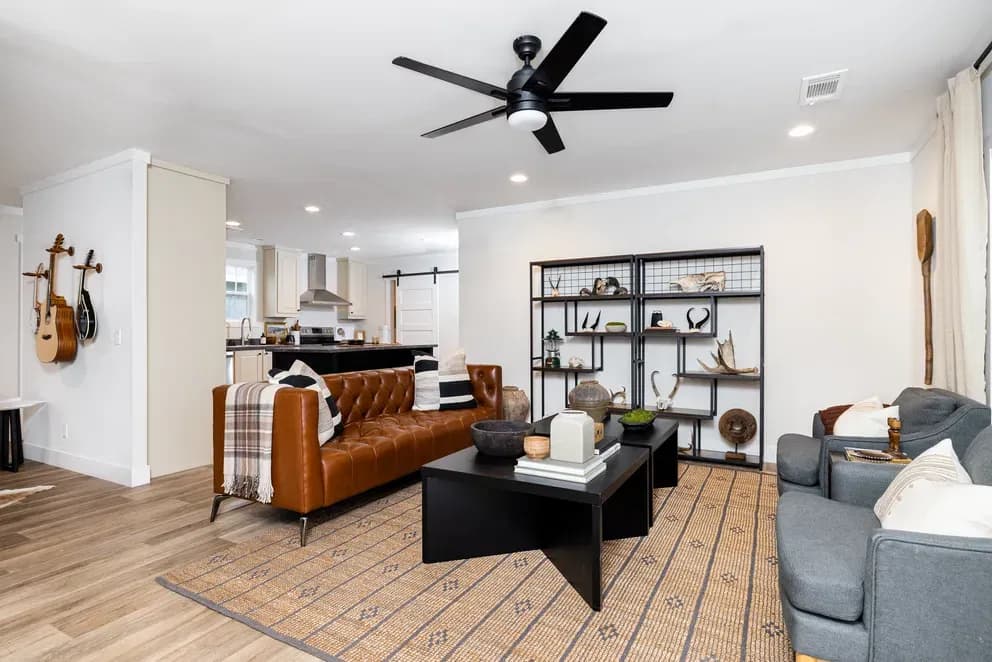 Shout interior home features