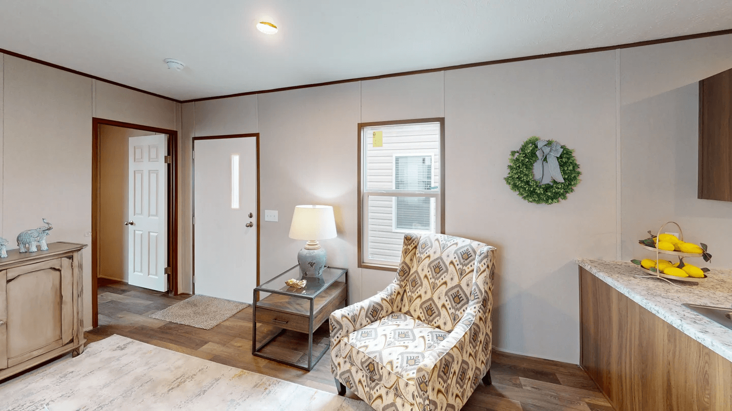 Elm interior home features