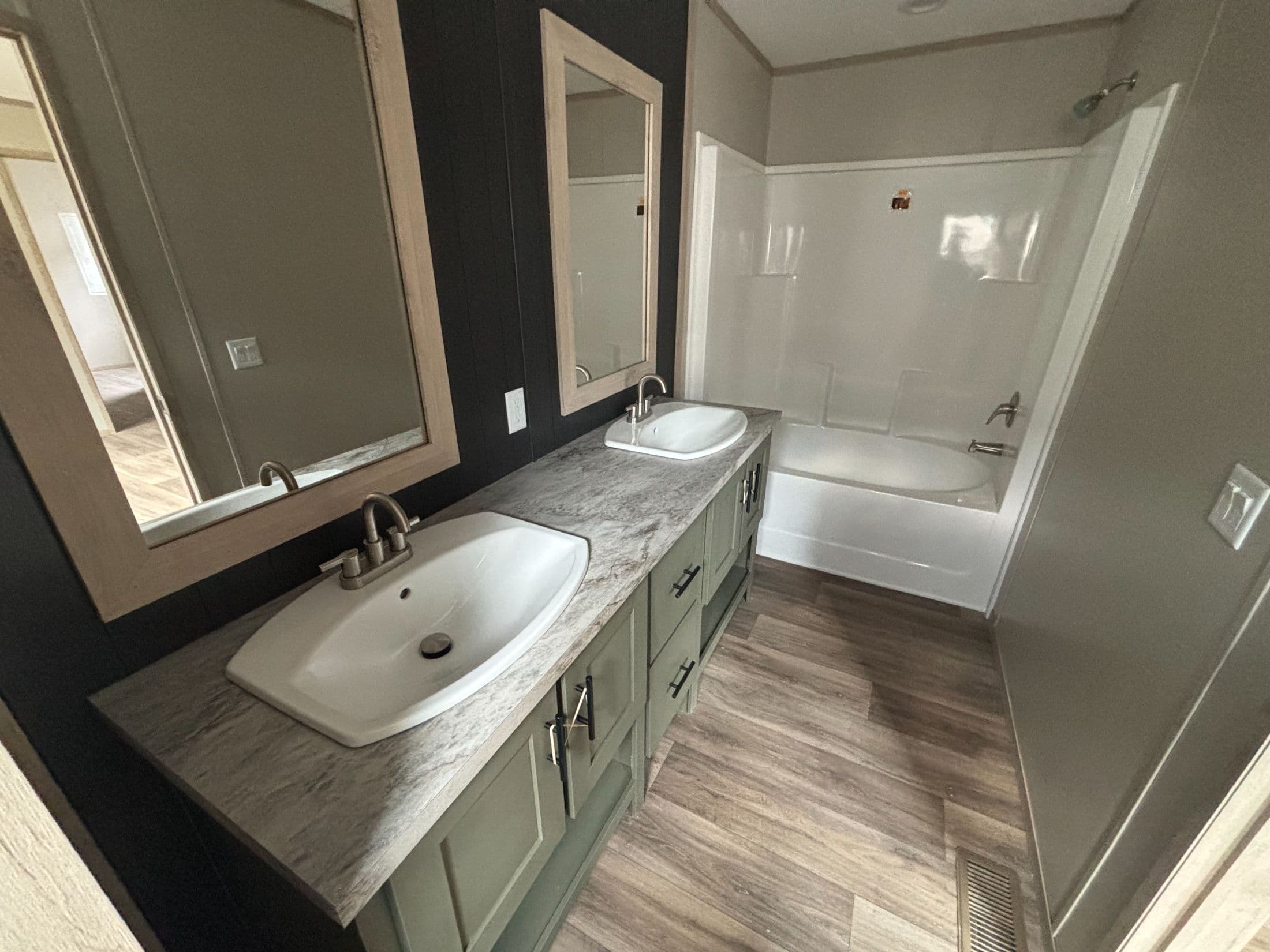 Hudson bathroom home features