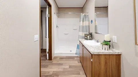 Aspen bathroom home features