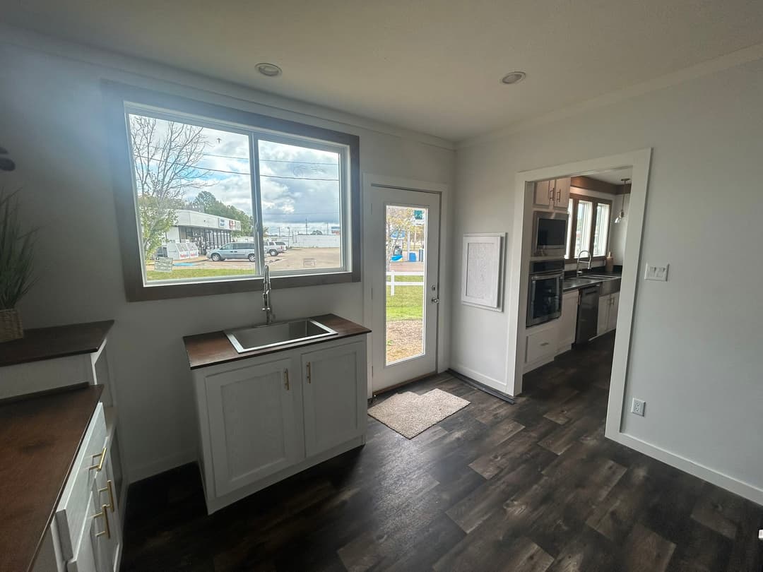 Twin creek interior home features