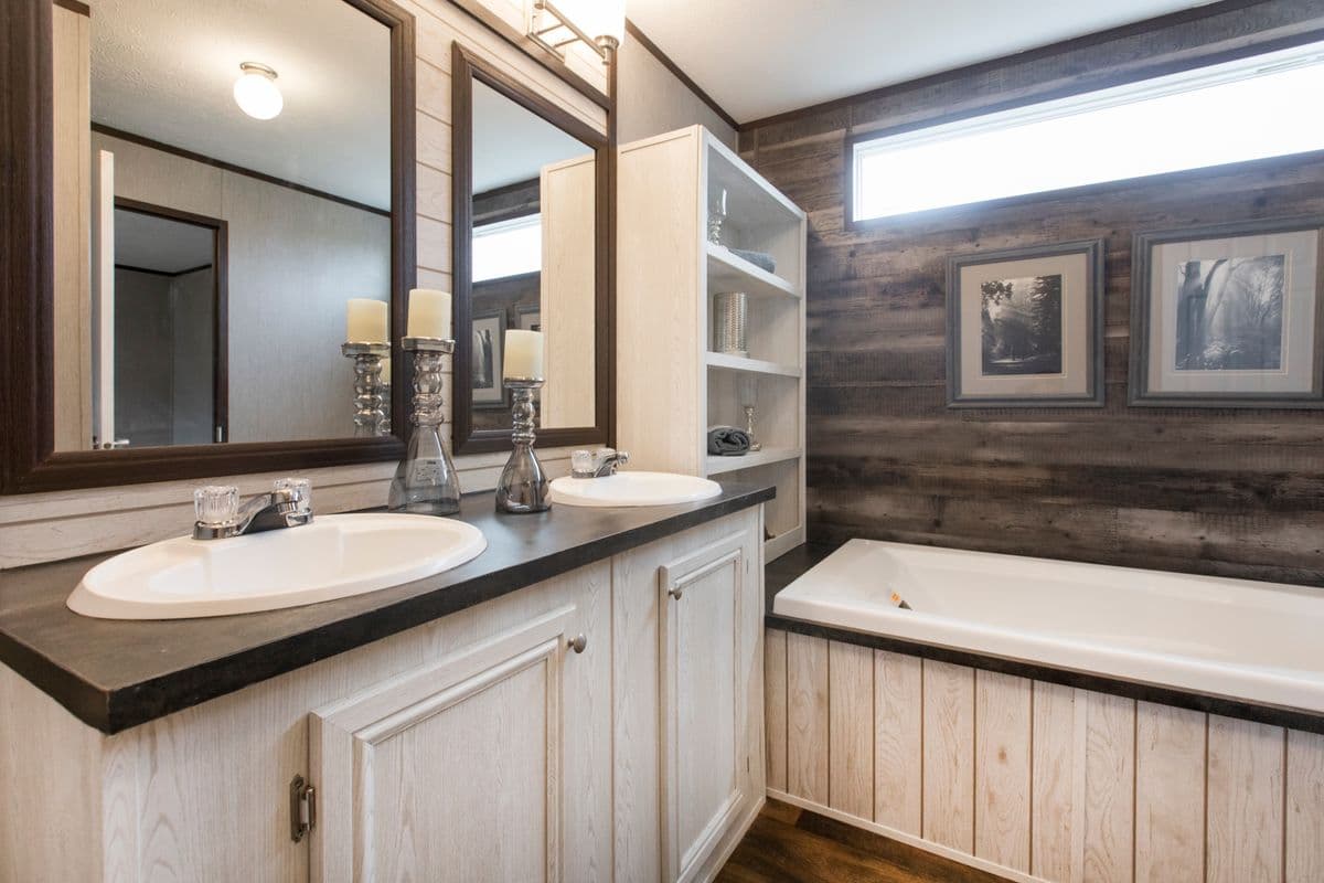 The seaside 1200 bathroom home features