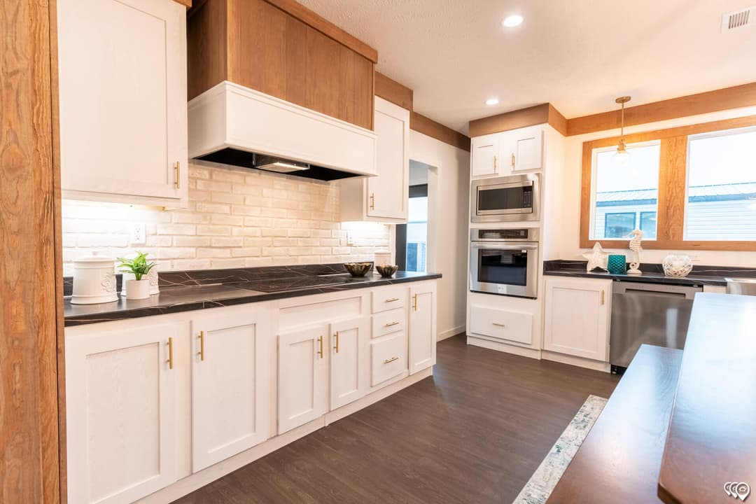 Twin creek kitchen home features
