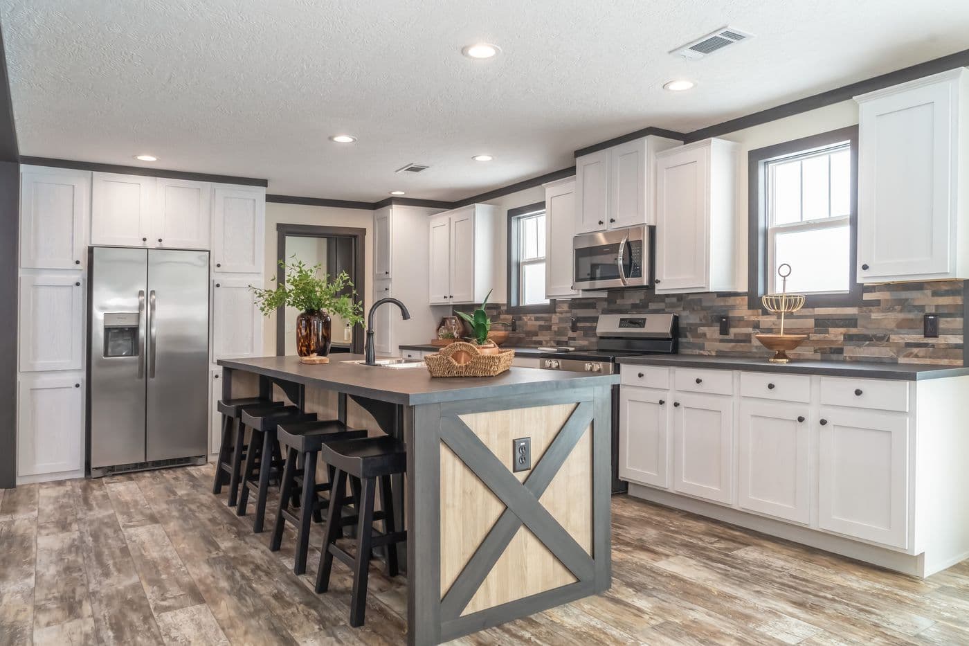 Boujee 56 kitchen home features