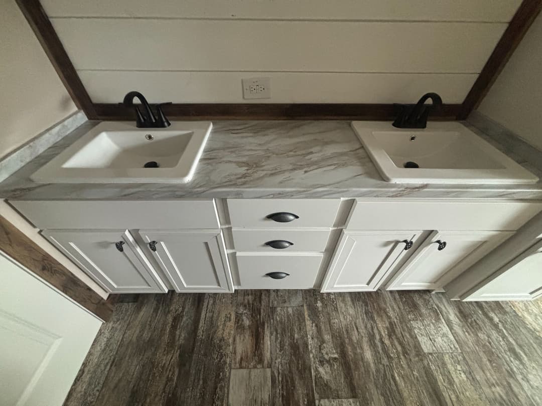 The jefferson bathroom home features