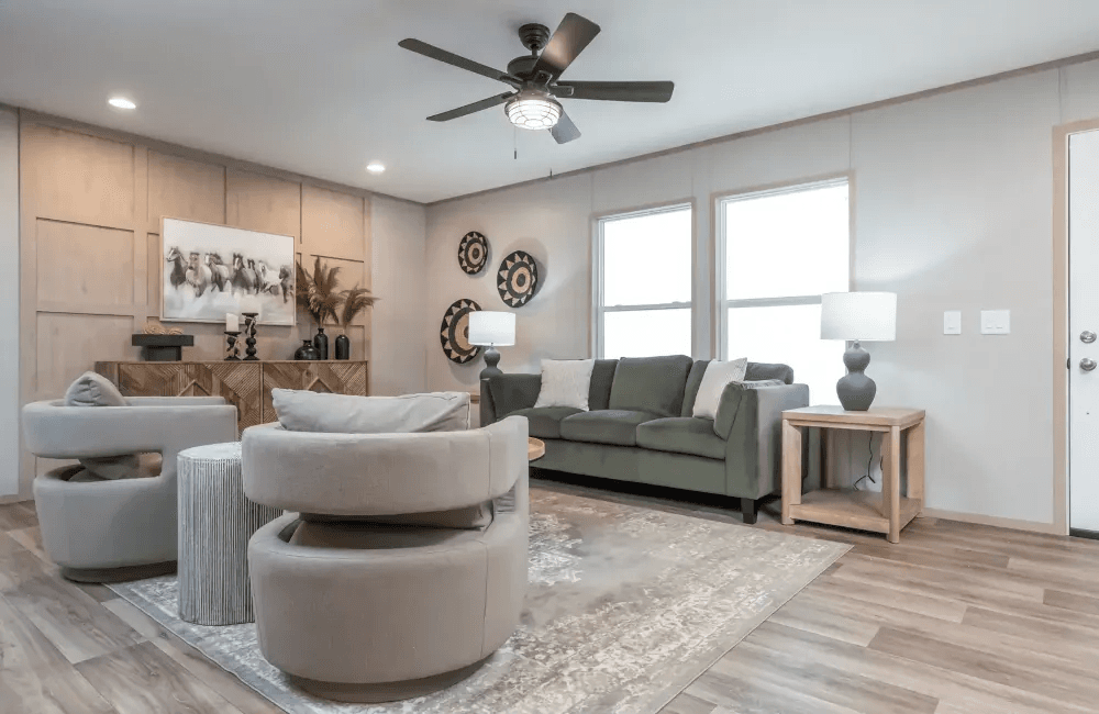 Crockett interior and hero home features