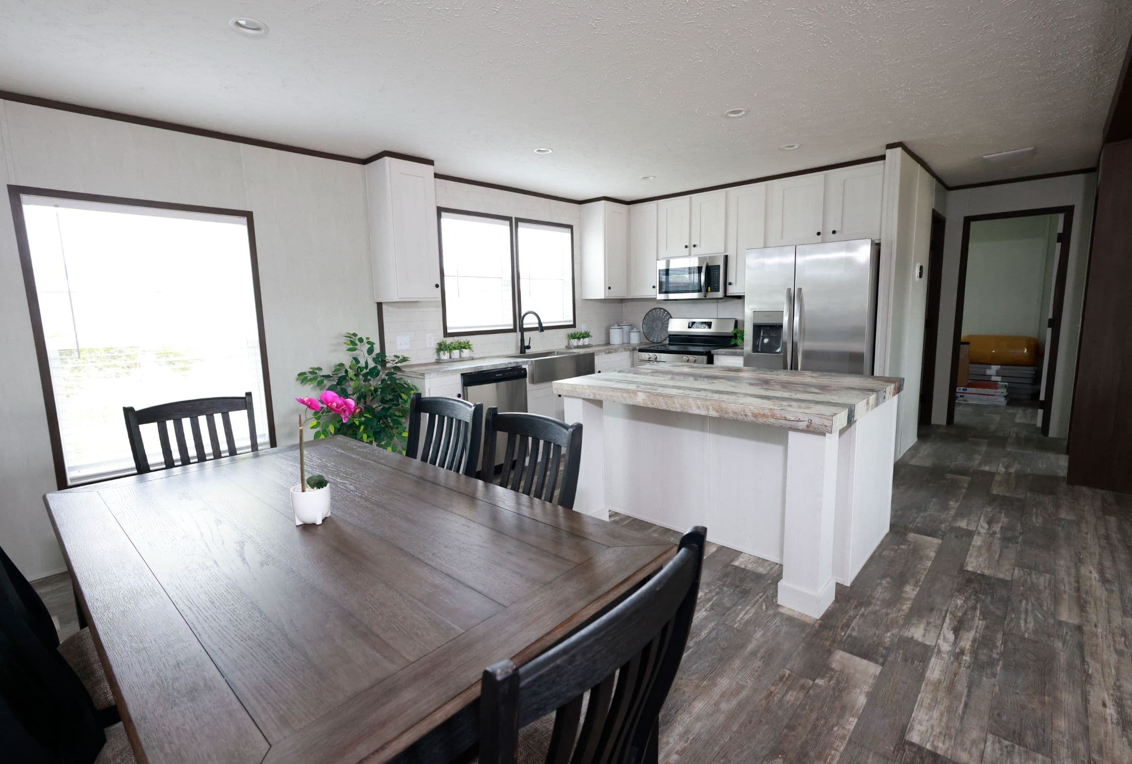 The magnolia  home features