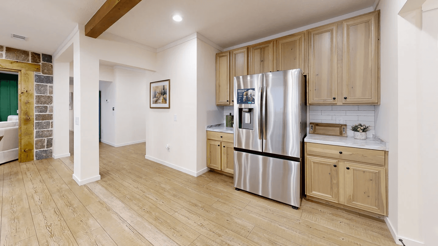 The rocking chair (biloxi) interior home features