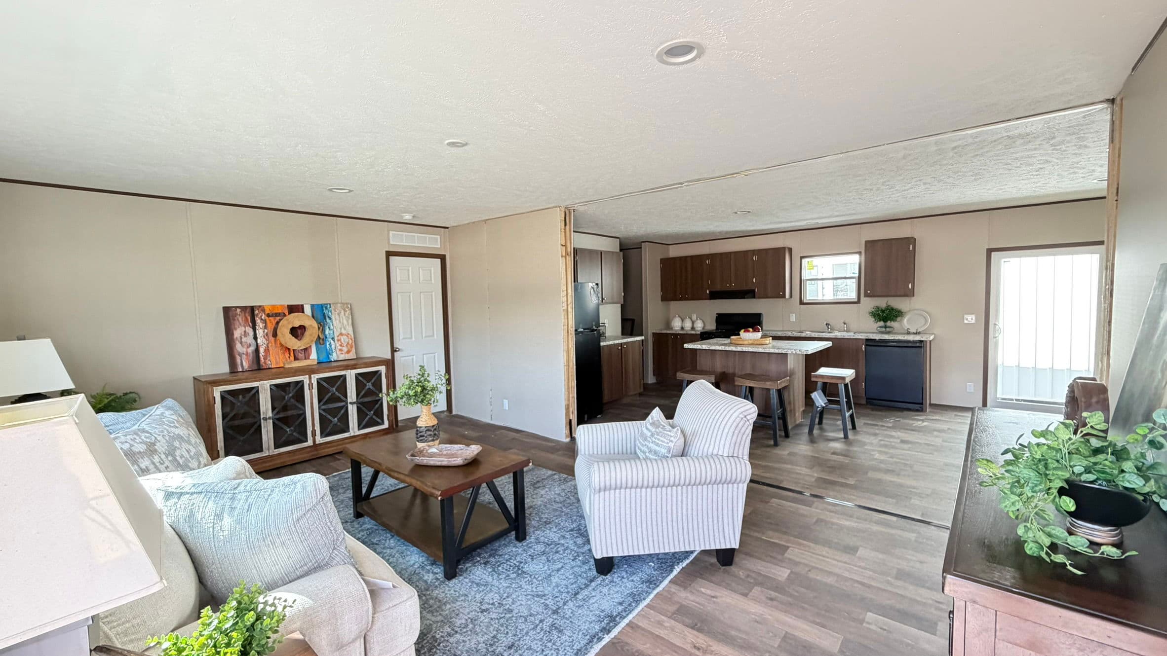 Redwood interior home features