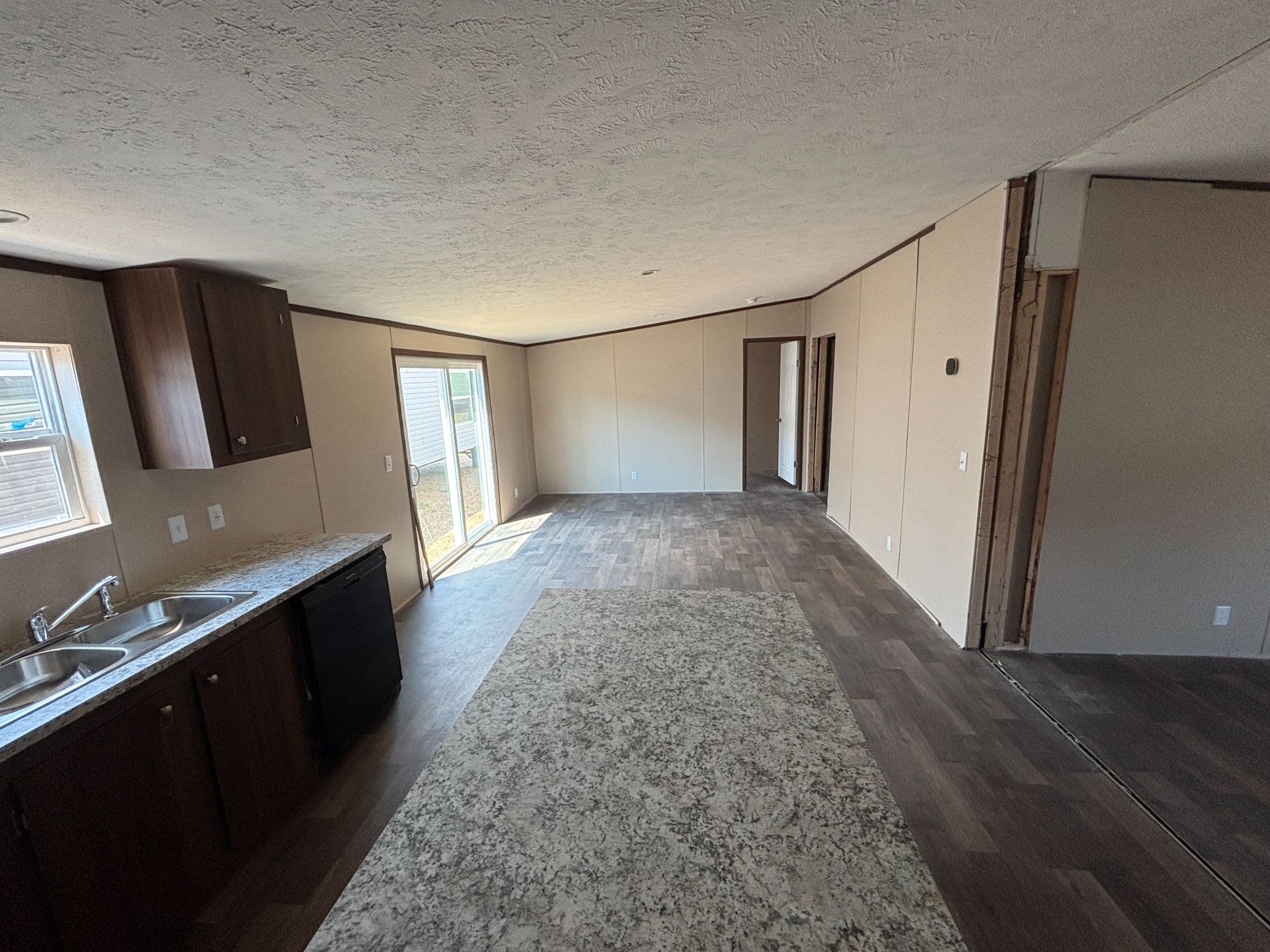 Marvel 4 kitchen home features